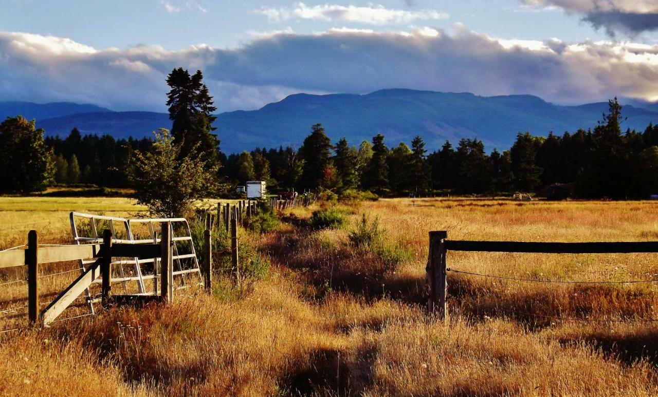 Paradise Acres Ranch Nanoose Bay Dış mekan fotoğraf